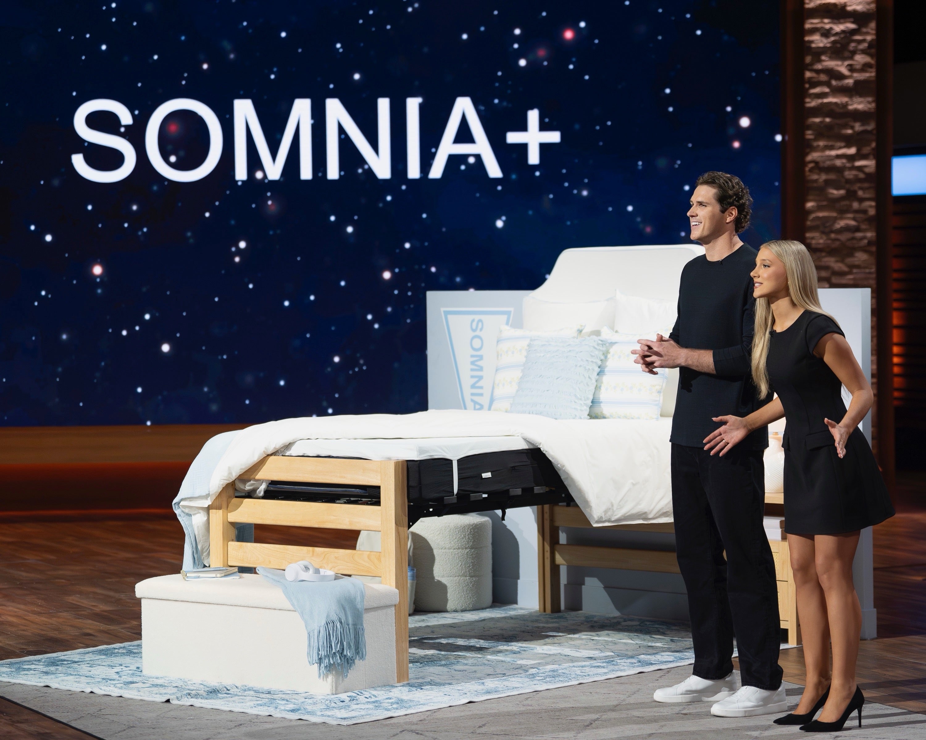 Somnia+ Dorm Bed Expander Kit Setup